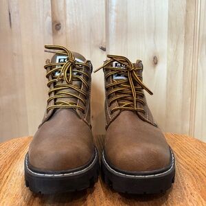 Roots Tuff Leather Boots Tan/Brown 7.5